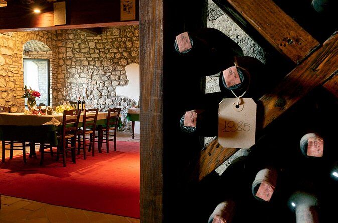 Discover Montalcino through its best productions: Brunello & Saffron!! - Small group pacing and English guidance: the practical side