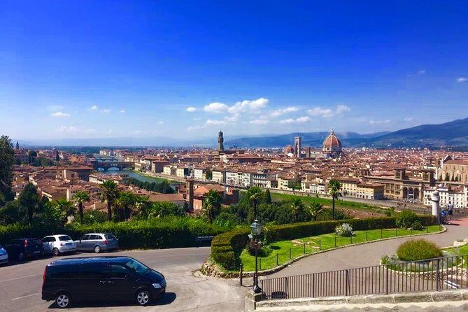 Pisa and Wine Tasting in Tuscany from Livorno - Stop 1: Leaning Tower of Pisa From the Outside (1.5 Hours)