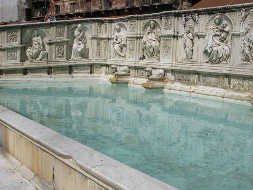 Siena: private tour of the treasure chest of Tuscany - Piazza del Campo: the square, the politics, and Torre del Mangia